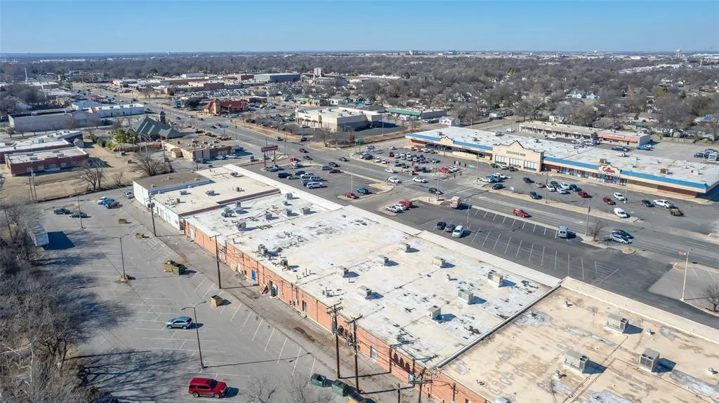 Photo 28 — 558 W Main Street, Norman, OK 73069