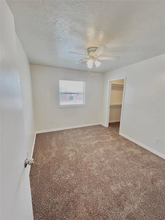 Photo 14 — 118 NE 12th Street, Moore, OK 73160