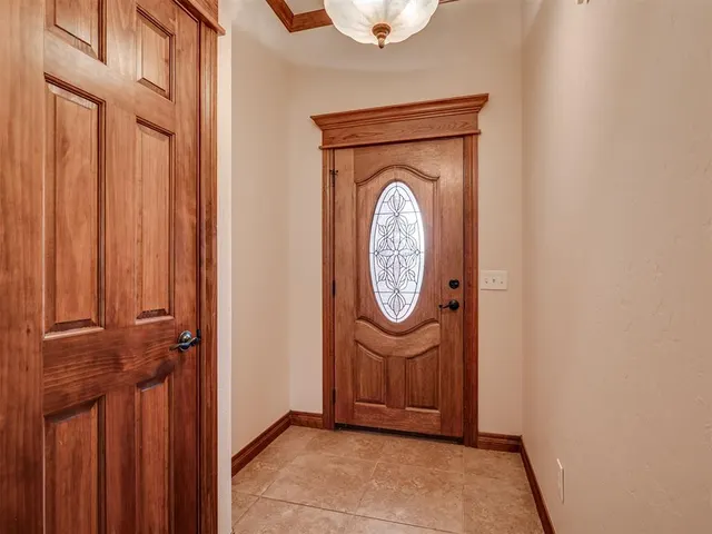 Photo 5 — 10585 NE 4th Street, Midwest City, OK 73130