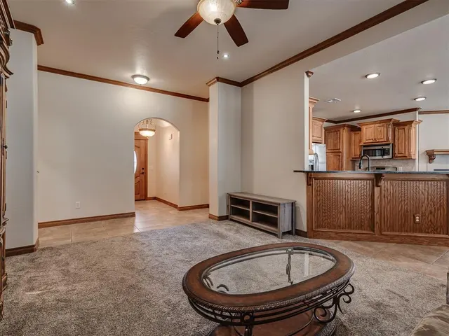 Photo 8 — 10585 NE 4th Street, Midwest City, OK 73130