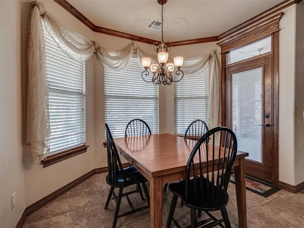 Photo 15 — 10585 NE 4th Street, Midwest City, OK 73130