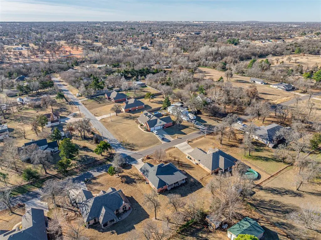 Photo 43 — 10585 NE 4th Street, Midwest City, OK 73130