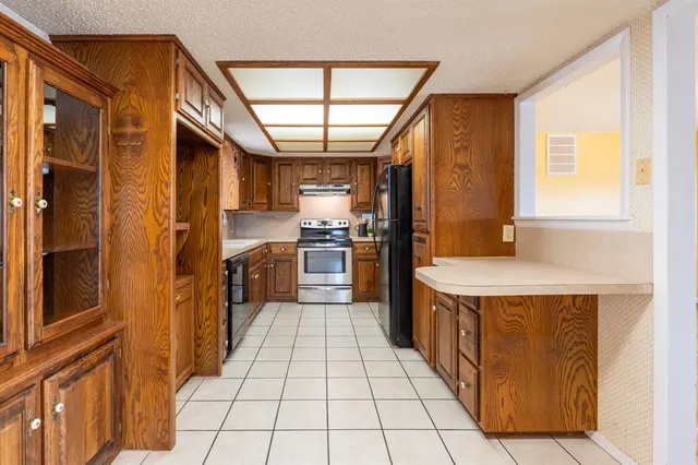 Photo 5 — 23973 Rangeline Road, Tecumseh, OK 74873