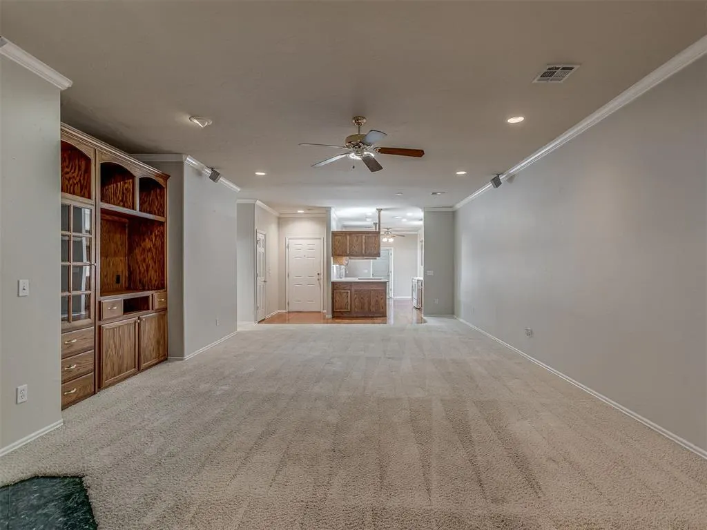 Photo 9 — 12515 W Greenlea Chase, Oklahoma City, OK 73170