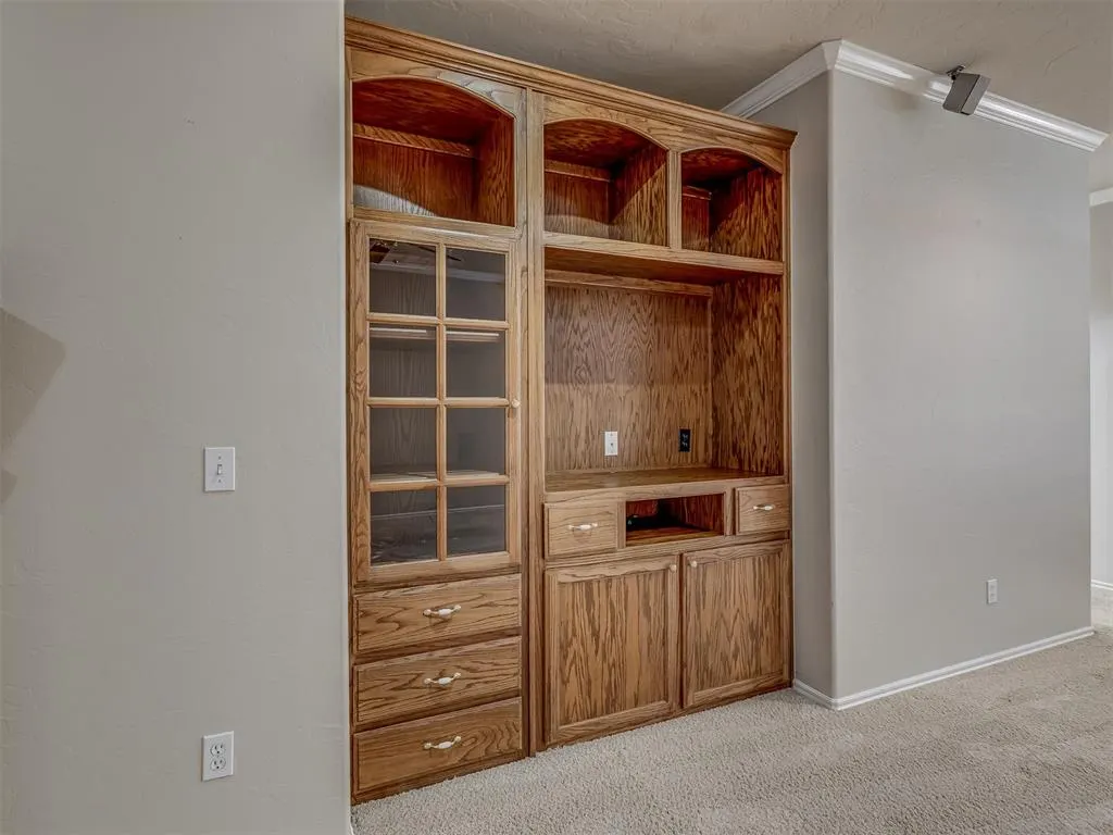 Photo 10 — 12515 W Greenlea Chase, Oklahoma City, OK 73170