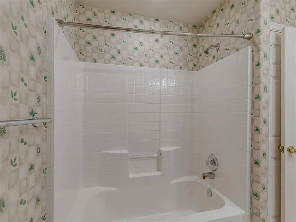 Photo 34 — 12515 W Greenlea Chase, Oklahoma City, OK 73170