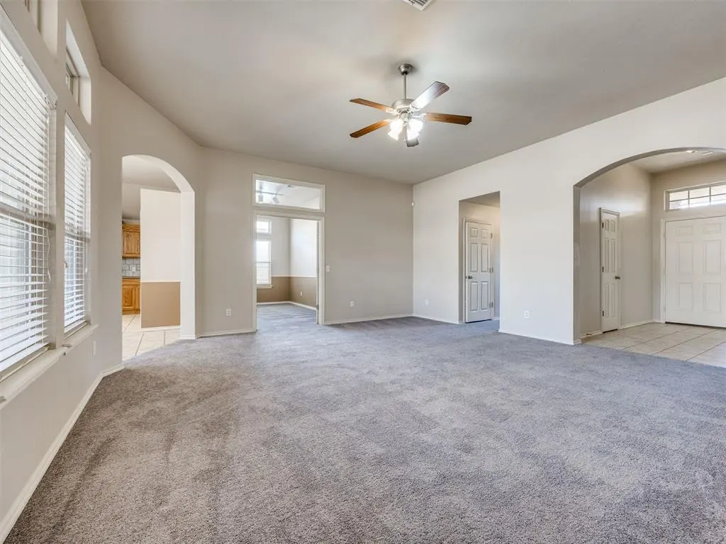 Photo 7 — 312 Lone Oak Drive, Norman, OK 73071