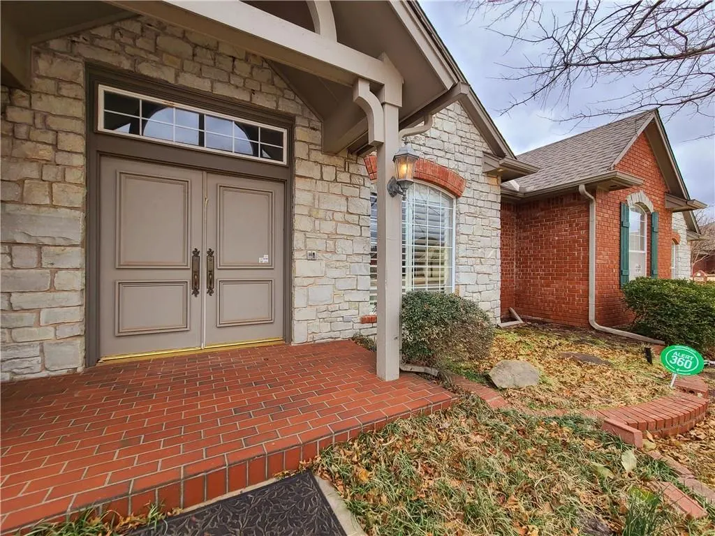 Photo 2 — 5604 NW 106th Street, Oklahoma City, OK 73162
