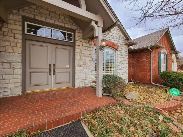 Photo 2 — 5604 NW 106th Street, Oklahoma City, OK 73162