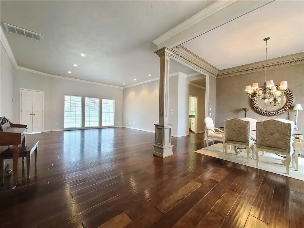 Photo 6 — 5604 NW 106th Street, Oklahoma City, OK 73162