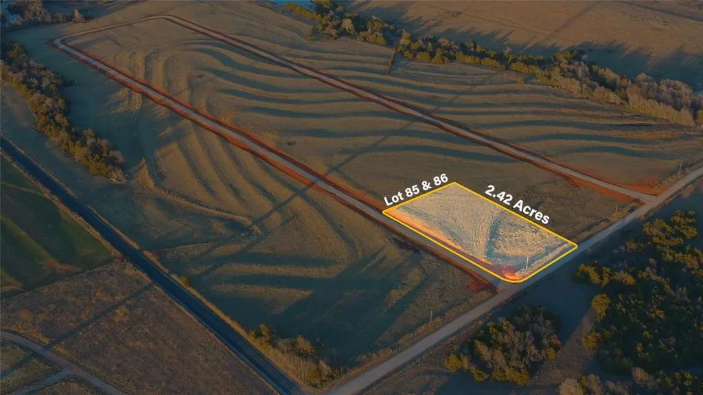 Front exterior — Heartland Circle Lot 85 & 86, Minco, OK 73059
