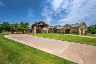 Sold home at 1701 Woodhill Road