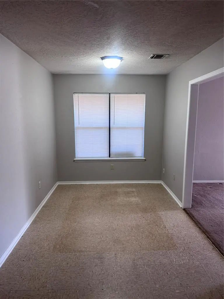 Photo 6 — 205 Barrett Place, Edmond, OK 73003