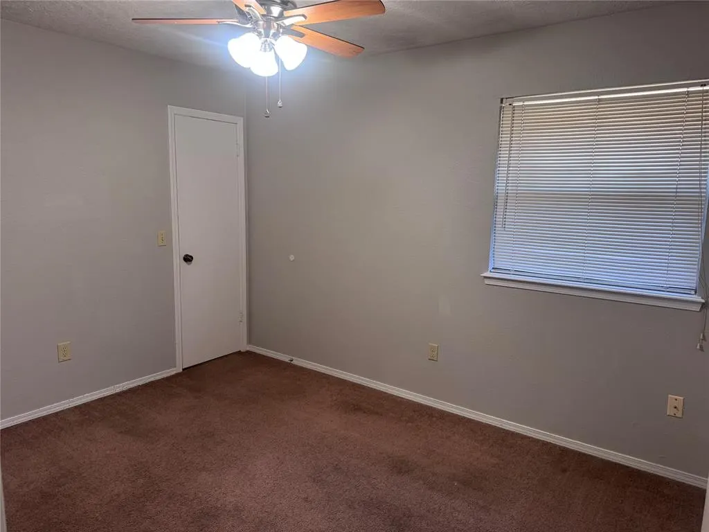 Photo 7 — 205 Barrett Place, Edmond, OK 73003
