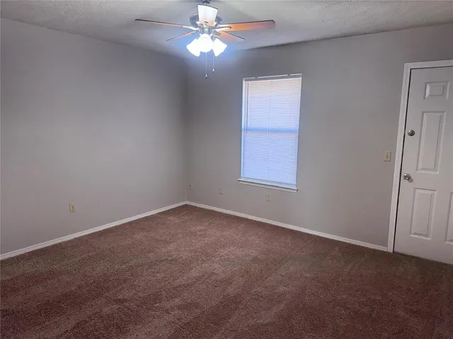 Photo 8 — 205 Barrett Place, Edmond, OK 73003