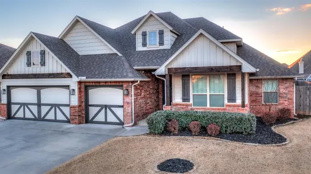 Photo 4 — 12813 Red Spruce Circle, Oklahoma City, OK 73142