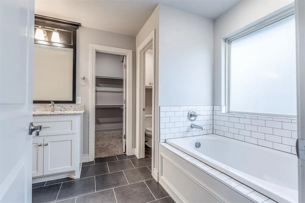 Photo 23 — 12813 Red Spruce Circle, Oklahoma City, OK 73142
