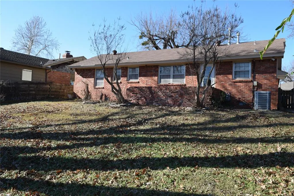 Photo 15 — 2600 N Towry Drive, Oklahoma City, OK 73110