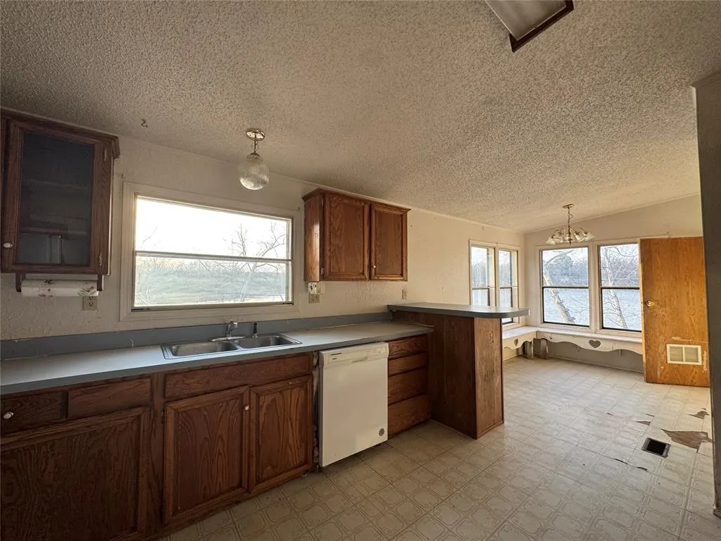 Photo 9 — 12383 N 365 Road, Wewoka, OK 74884