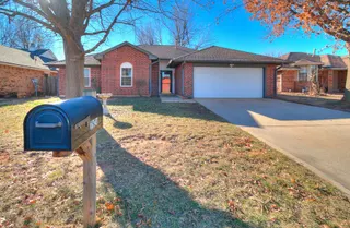 Sold home at 7920 NW 82nd Street