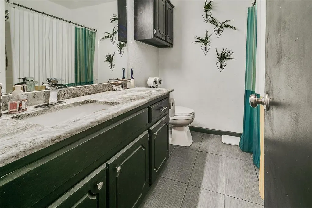 Photo 8 — 7920 NW 82nd Street, Oklahoma City, OK 73132