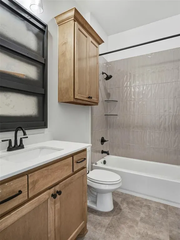 Photo 8 — 16209 Dakota Drive, Oklahoma City, OK 73170