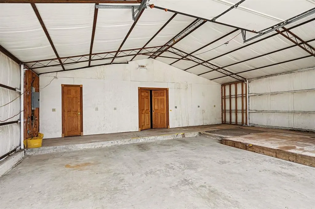 Photo 28 — 2358 County Road 1222, Blanchard, OK 73010