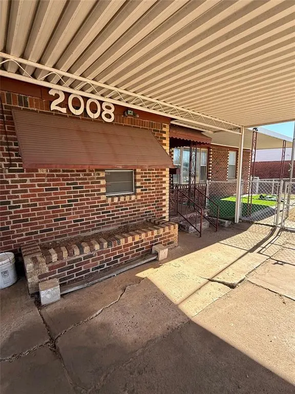 Photo 2 — 2008 NE Grand Boulevard, Oklahoma City, OK 73111