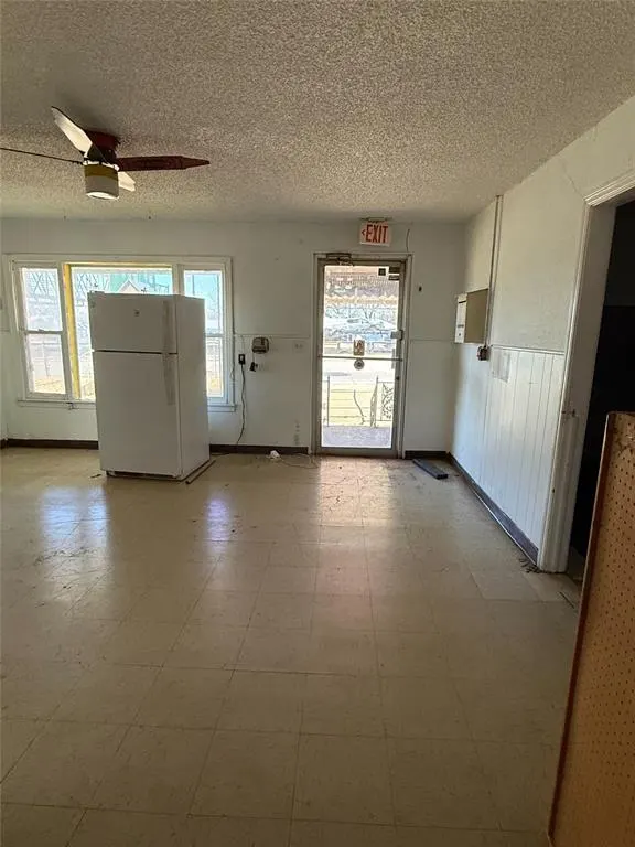Photo 4 — 2008 NE Grand Boulevard, Oklahoma City, OK 73111