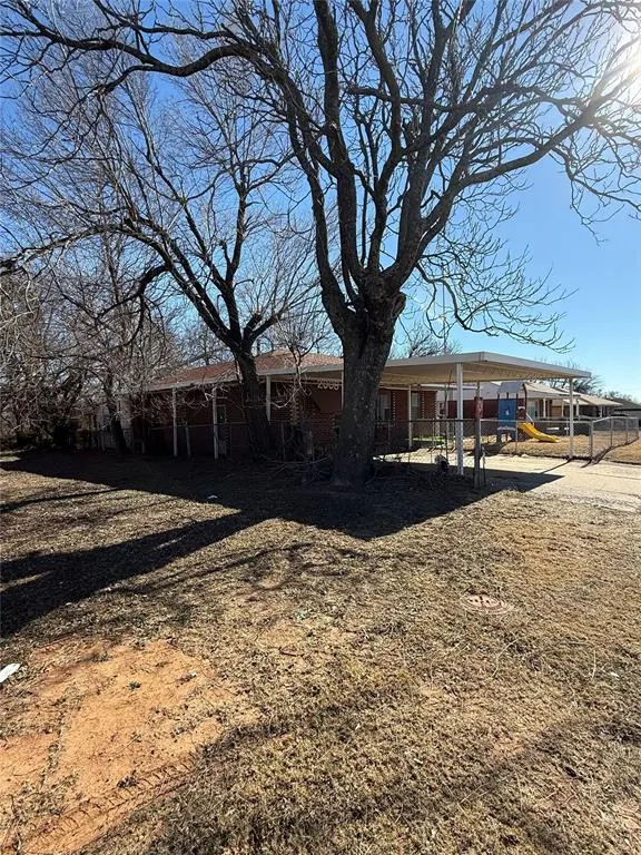 Photo 14 — 2008 NE Grand Boulevard, Oklahoma City, OK 73111