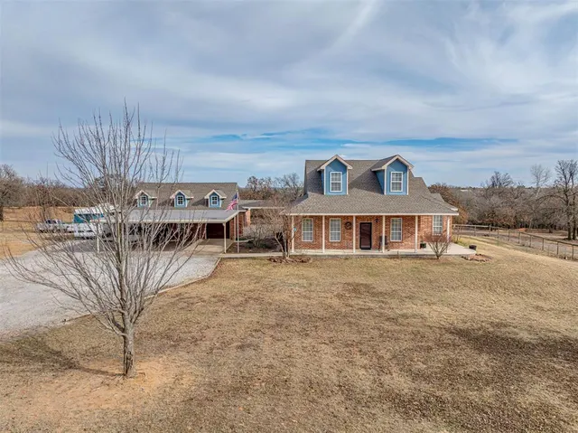 Front exterior — 6001 Chloe Lane, Norman, OK 73026