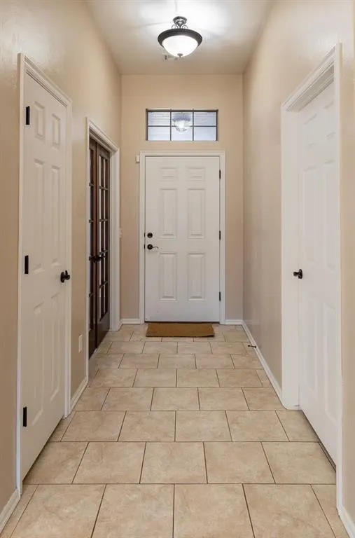 Photo 7 — 808 Canyon Drive, Yukon, OK 73099