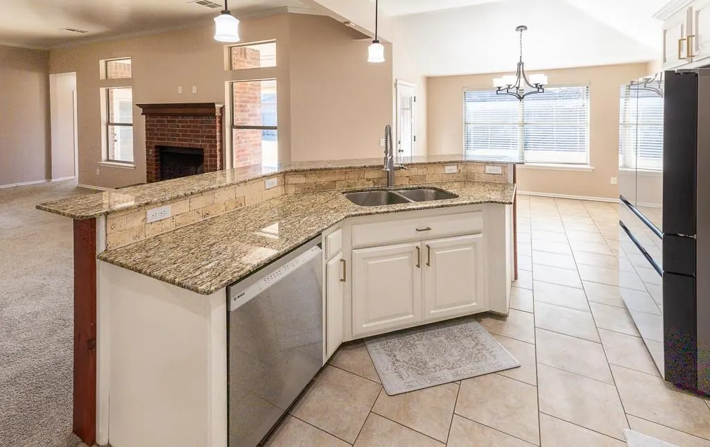 Photo 15 — 808 Canyon Drive, Yukon, OK 73099