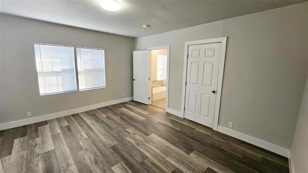 Photo 12 — 1424 NE 10th Street, Oklahoma City, OK 73117