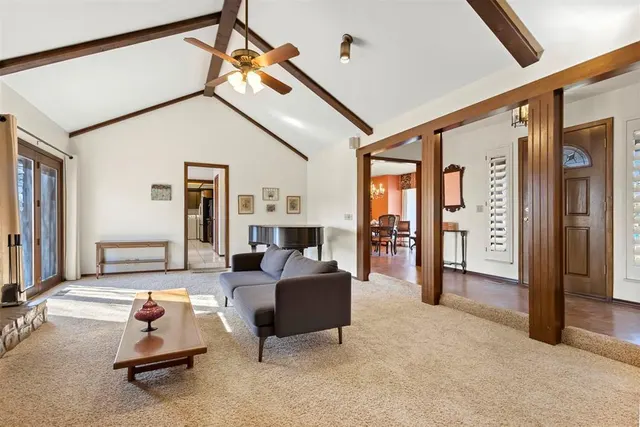 Photo 5 — 4404 Tamarisk Drive, Oklahoma City, OK 73120
