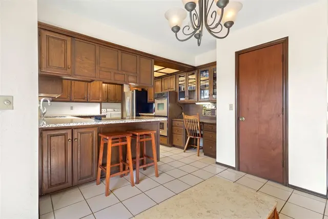 Photo 8 — 4404 Tamarisk Drive, Oklahoma City, OK 73120