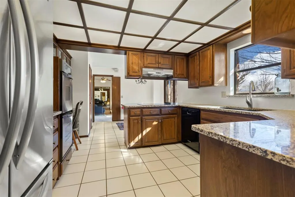 Photo 11 — 4404 Tamarisk Drive, Oklahoma City, OK 73120