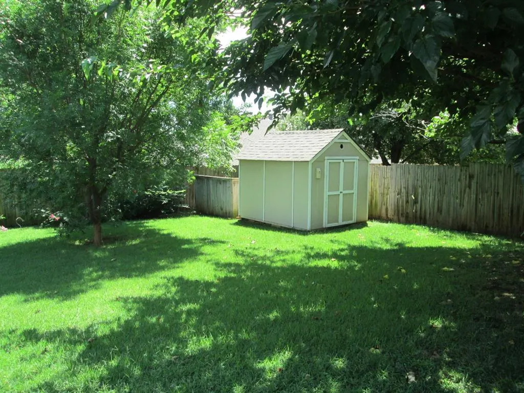 Photo 33 — 4404 Tamarisk Drive, Oklahoma City, OK 73120