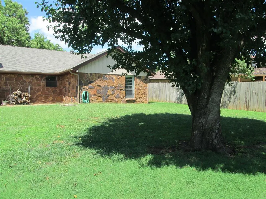 Photo 37 — 4404 Tamarisk Drive, Oklahoma City, OK 73120