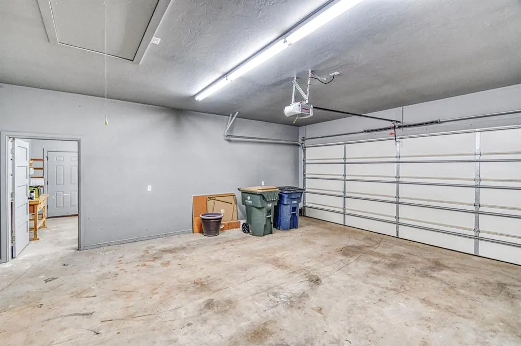 Photo 15 — 300 Bailey Street, Blanchard, OK 73010