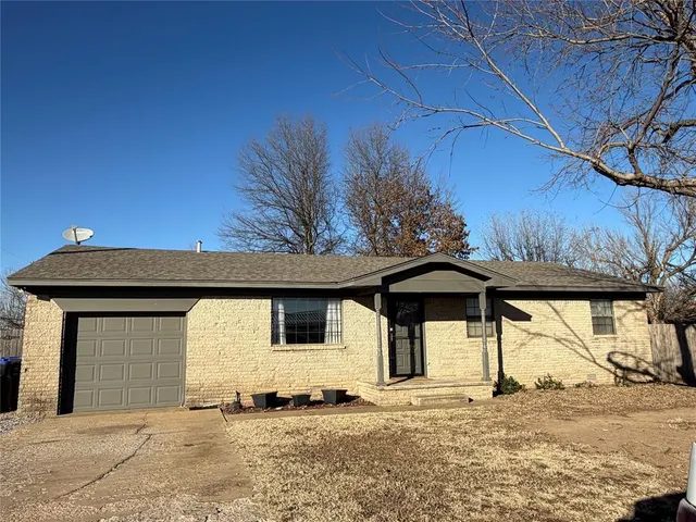 Front exterior — 908 SW South Street, Minco, OK 73059