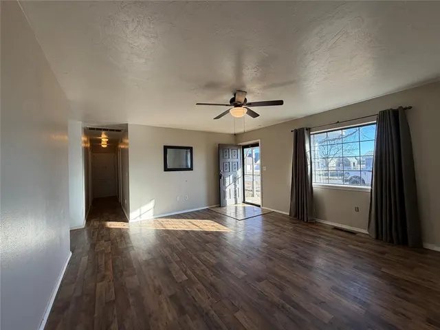 Photo 6 — 908 SW South Street, Minco, OK 73059