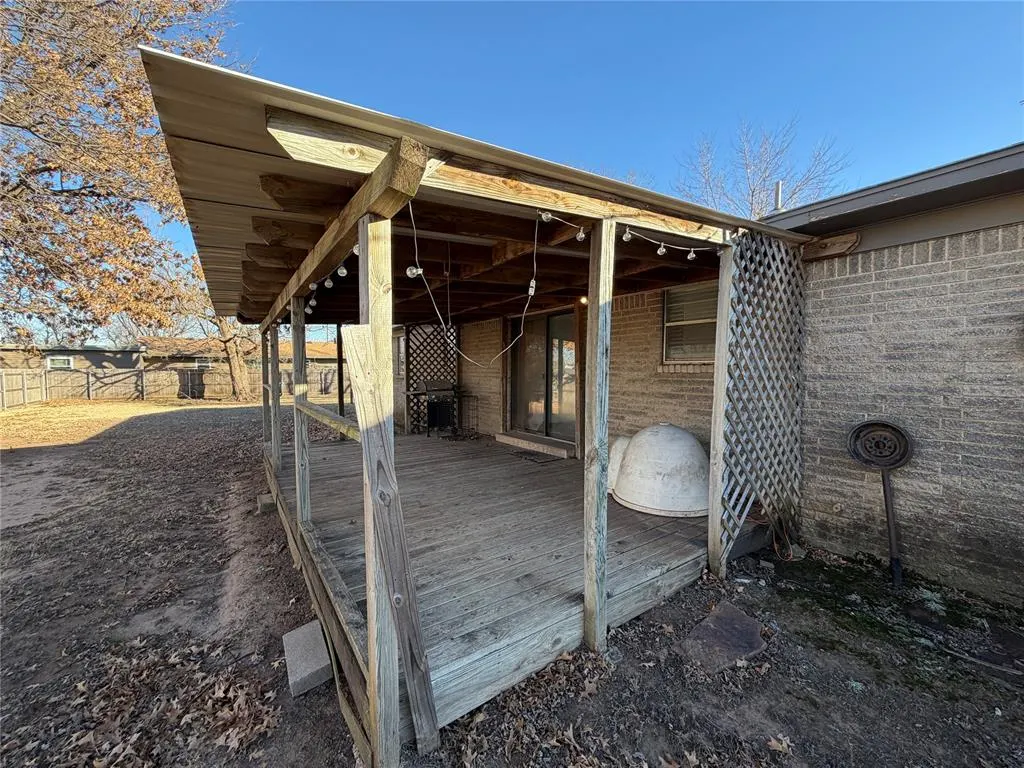Photo 25 — 908 SW South Street, Minco, OK 73059