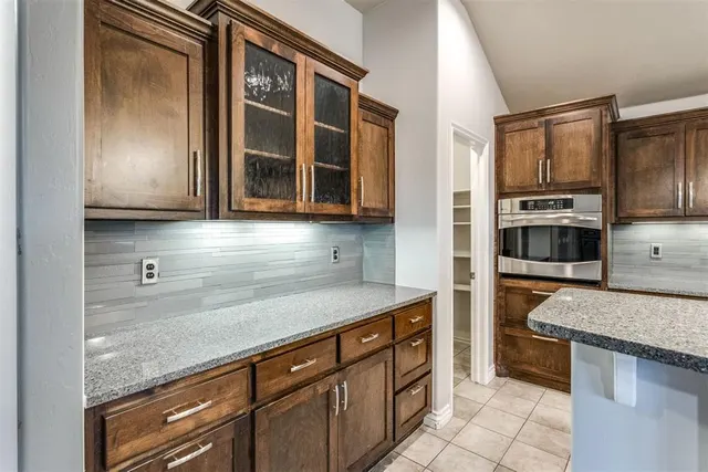Photo 6 — 2408 SW 141st Street, Oklahoma City, OK 73170