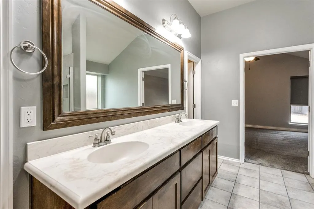 Photo 21 — 2408 SW 141st Street, Oklahoma City, OK 73170