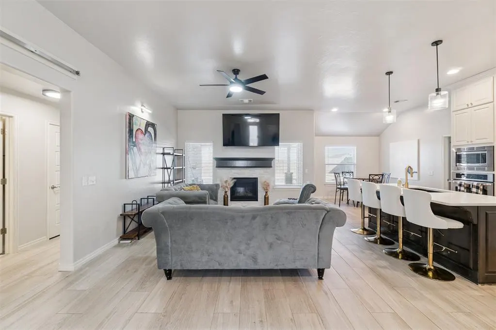 Photo 8 — 9913 NW 143rd Street, Yukon, OK 73099