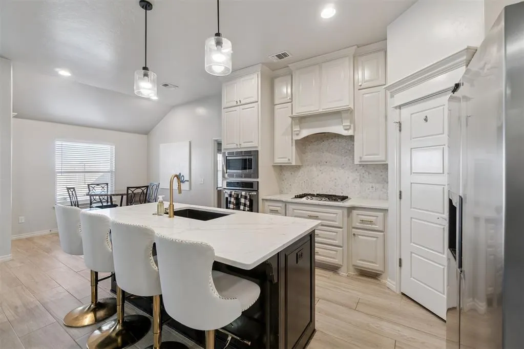 Photo 16 — 9913 NW 143rd Street, Yukon, OK 73099