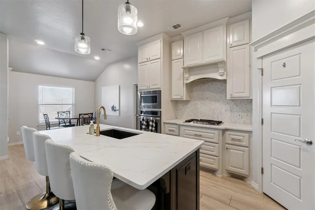 Photo 17 — 9913 NW 143rd Street, Yukon, OK 73099