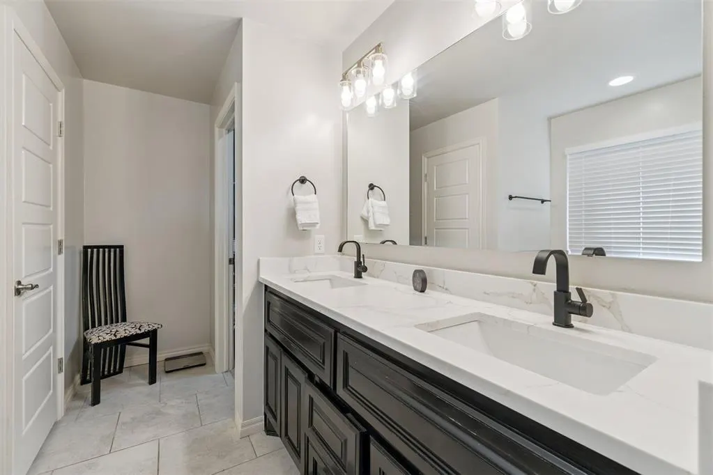 Photo 31 — 9913 NW 143rd Street, Yukon, OK 73099