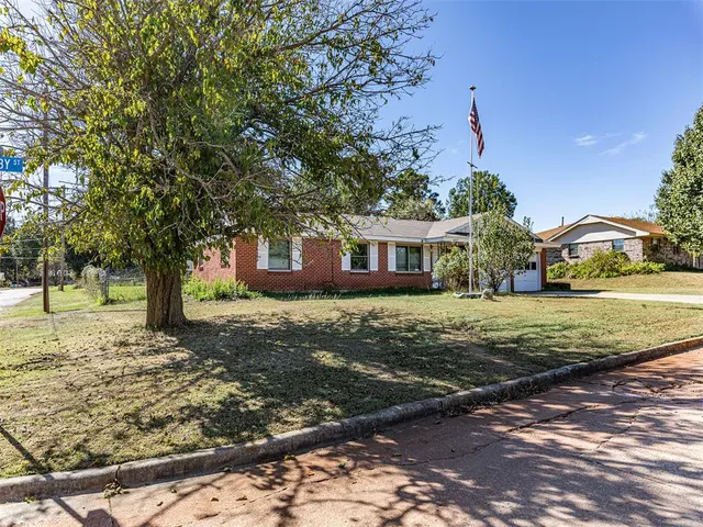 Photo 5 — 16470 Shelby Street, Choctaw, OK 73020